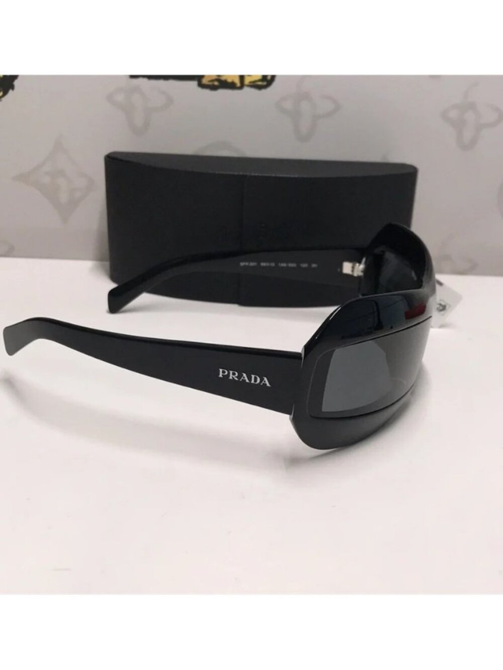 New Authentic Stylish Black Sunglasses Prada SPR30Y 1AB-5s0 - Picture 9 of 13